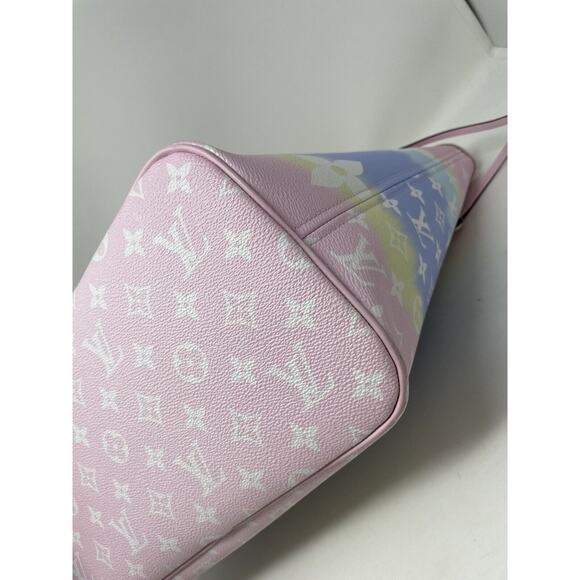 Louis Vuitton Authentic Escale Pastel Pink Neverfull Giant Bag Removable Pouch - Picture 11 of 14